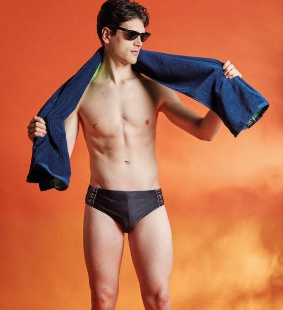 Costumi, teli e accessori mare Centro Ingrosso Abbigliamento Merceria Srl. Ingrosso Abbigliamento