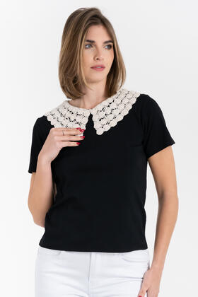 T-SHIRT CON COLLETTO RICAMATO FIORENZA AMADORI R2702
&nbsp; 