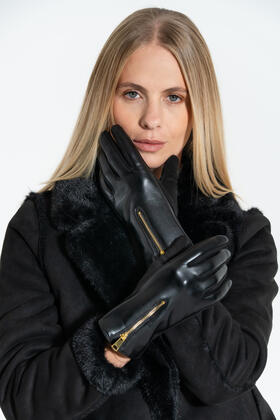 GUANTI DONNA DI PELLE FIORENZA AMADORI 33050
&nbsp; 