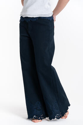 JEANS PALAZZO CON RICAMO FIORENZA AMADORI Z-15
&nbsp; 