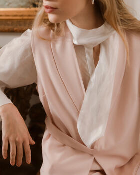 GILET CHIUSURA FIOCCO FIORENZA AMADORI 56314
&nbsp; 