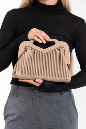 BORSA PLISSETTATA FIORENZA AMADORI FF27334
 