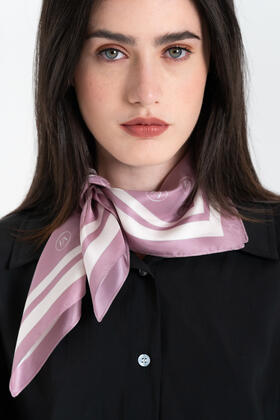 FOULARD DONNA IN SETA LOGO FIORENZA AMADORI&nbsp;
&nbsp; 