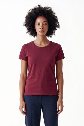 T-SHIRT BASICA GIROCOLLO BSW050FA FIORENZA AMADORI
&nbsp; 
