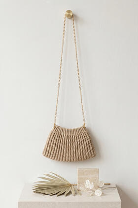 BORSA CROCHE INTRECCIATA ARTIGIANALE FIORENZA AMADORI LUMI&Egrave;RE&nbsp;
&nbsp; 