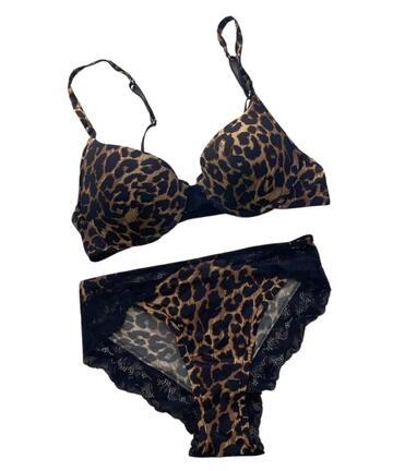 Ensemble femme avec soutien-gorge balconnet rembourré en microfibre et dentelle et culotte brésilienne Pura P0857C - CIAM Centro Ingrosso Abbigliamento