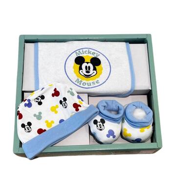 3-PIECE NEWBORN LAYETTE: BIB, SHOES AND HAT DISNEY WR6003 - CIAM Centro Ingrosso Abbigliamento