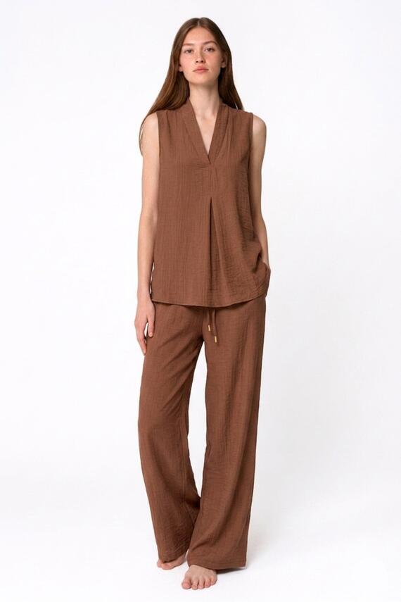 PANTALONE IN VISCOSA FIORENZA AMADORI P3189T20
&nbsp;
