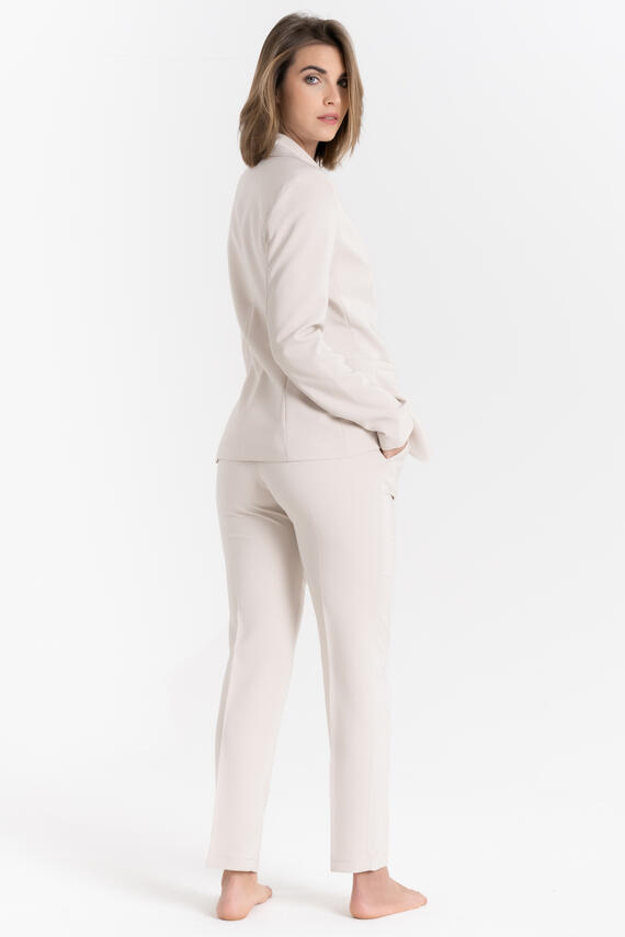 BLAZER DONNA MONOBOTTONE FIORENZA AMADORI K4440T28
&nbsp;