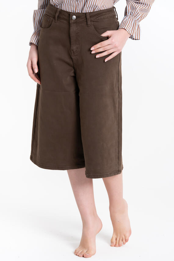 BERMUDA JEANS VITA ALTA FIORENZA AMADORI KW8809
&nbsp;