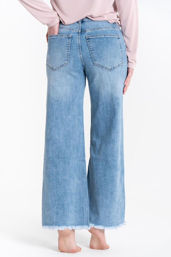 JEANS A PALAZZO FIORENZA AMADORI SJ1706
&nbsp;