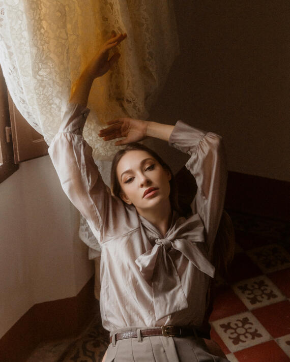 CAMICIA IN TANCEL CON FIOCCO FIORENZA AMADORI 35376
&nbsp;