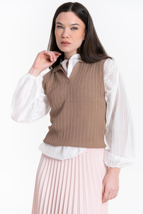 POLO IN MAGLIA A TRECCE FIORENZA AMADORI GG-33790
&nbsp;